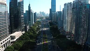 4k航拍深圳深南大道车流交通城市建设视频的预览图